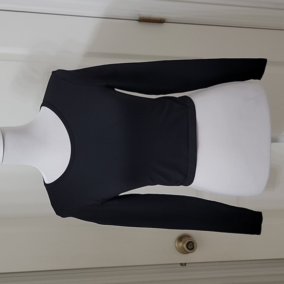 H&M Move Size M Slim Fit Sports Crop Top. Black, Excellent Condition - Picture 1 of 11